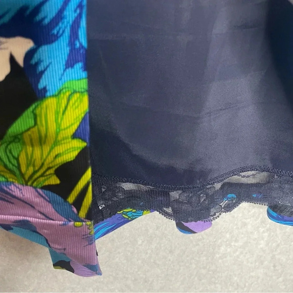 Trina Turk Colorful Bold Dark Floral Ruffled Hem Panel V Neck Shift Dress - Picture 3 of 5